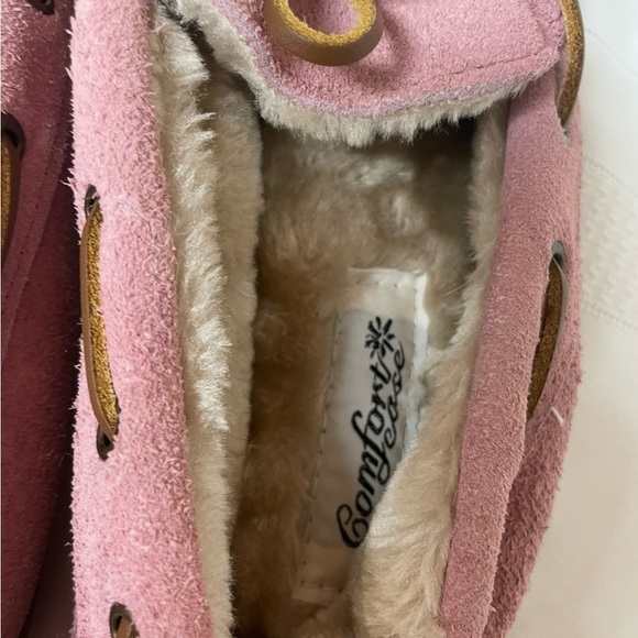 🎀Pink Suede Moccasin Slippers🎀 - Picture 8 of 14